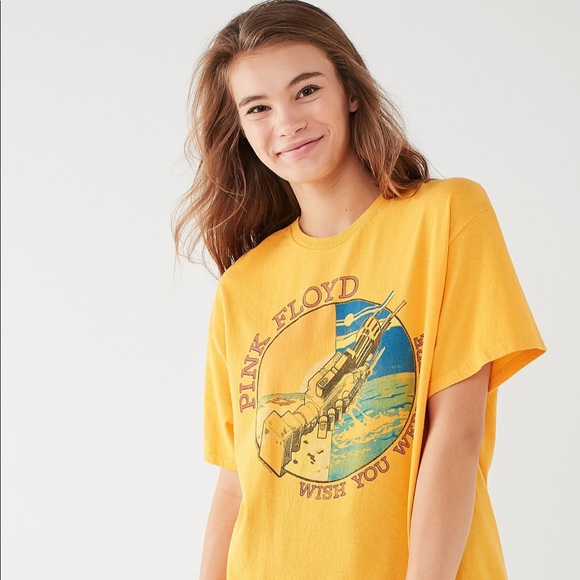 yellow pink floyd t shirt